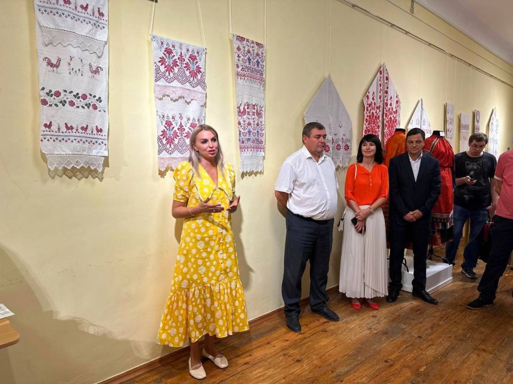 Анастасия Гридчина: Приняла участие в торжественной презентации выставки «Свадьба. Семейный раритет», приуроченной к Году семьи Анастасия Гридчина: Приняла участие в торжественной презентации выставки «Свадьба. Семейный раритет», приуроченной к Году семьи