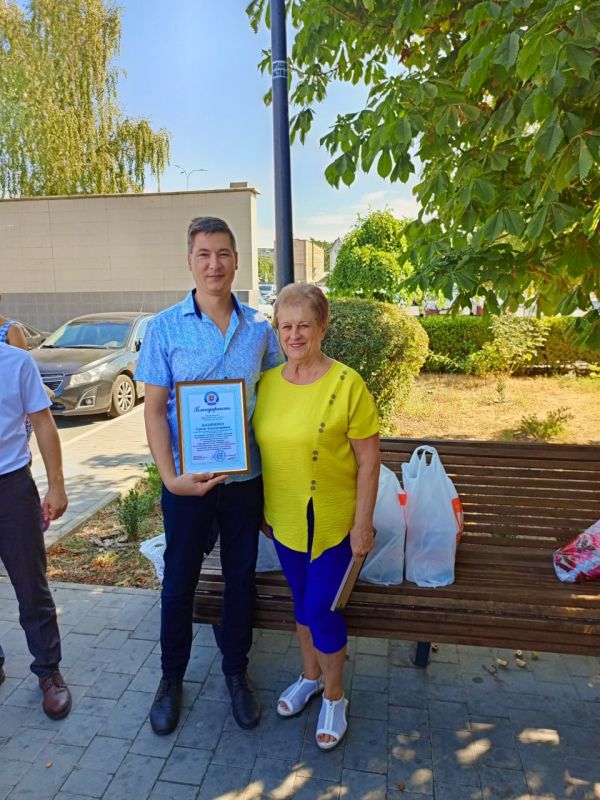 В Крыму прошла акция «В школу с радостью» В Крыму прошла акция «В школу с радостью»