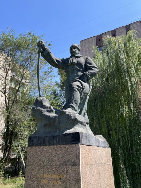 Александр Малькевич: Луганский скульптор Николай Васильевич Можаев и его самые известные работы – в новой публикации! Александр Малькевич: Луганский скульптор Николай Васильевич Можаев и его самые известные работы – в новой публикации!