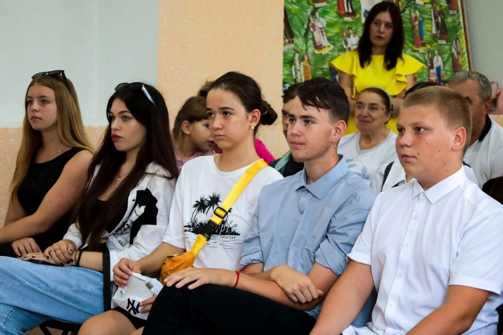 ПРОСТРАНСТВО ДЛЯ ТВОИХ ИДЕЙ ПРОСТРАНСТВО ДЛЯ ТВОИХ ИДЕЙ