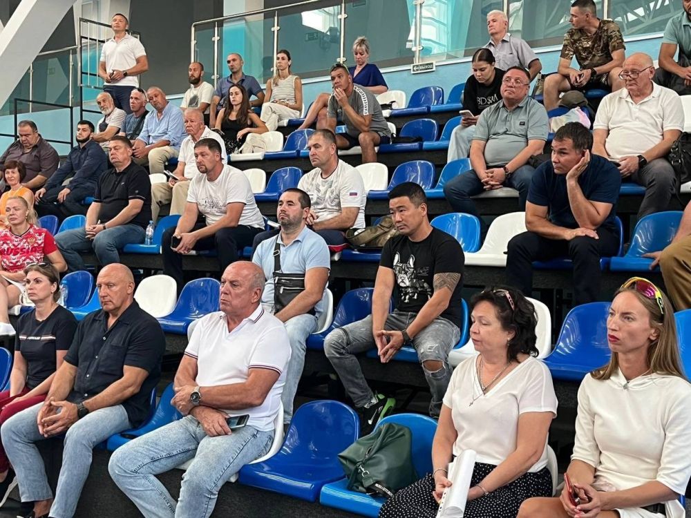 Ольга Торубарова: Традиционно, в начале нового учебного года провела сентябрьскую организационную встречу с директорами подведомственных учреждений и руководителями спортивных федераций Республики Крым Ольга Торубарова: Традиционно, в начале нового учебного года провела сентябрьскую организационную встречу с директорами подведомственных учреждений и руководителями спортивных федераций Республики Крым