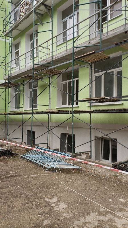 В Красногвардейской ЦРБ продолжается капремонт стационарного комплекса В Красногвардейской ЦРБ продолжается капремонт стационарного комплекса