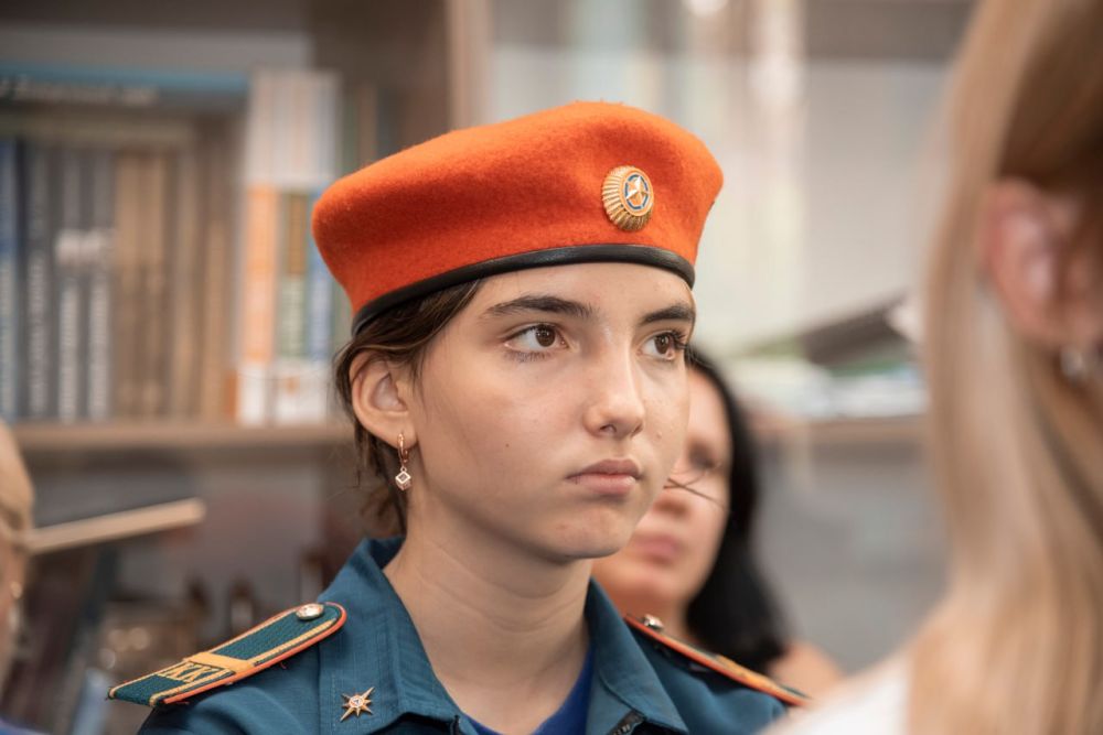 Екатерина Алтабаева: Сегодня вместе с участниками «Движения Первых» посетили Управление охраны объектов культурного наследия, где начальник управления Ирина Николаевна Масликова поговорила с ребятами о сбережении севастопольских памятников Екатерина Алтабаева: Сегодня вместе с участниками «Движения Первых» посетили Управление охраны объектов культурного наследия, где начальник управления Ирина Николаевна Масликова поговорила с ребятами о сбережении севастопольских памятников