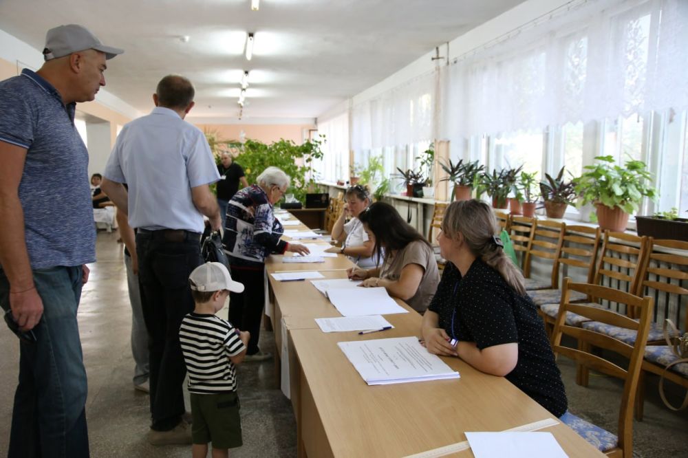 В городе Бахчисарай и посёлке Научный жители активно проявляют свою гражданскую позицию В городе Бахчисарай и посёлке Научный жители активно проявляют свою гражданскую позицию