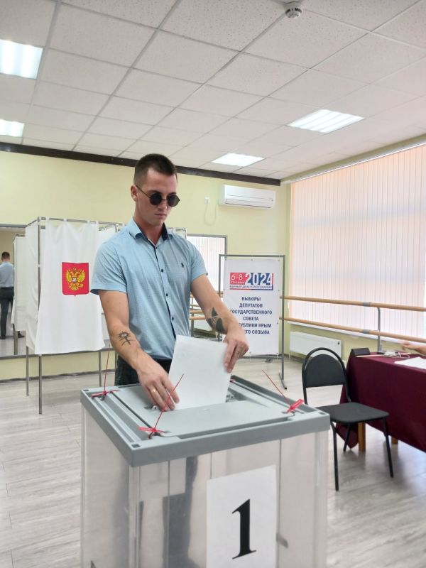 Сегодня с 8 часов утра в Феодосийском городском округе открылись все 47 избирательных участков по голосованию на выборах депутатов Государственного Совета Республики Крым и Феодосийского городского совета 3 созыва Сегодня с 8 часов утра в Феодосийском городском округе открылись все 47 избирательных участков по голосованию на выборах депутатов Государственного Совета Республики Крым и Феодосийского городского совета 3 созыва
