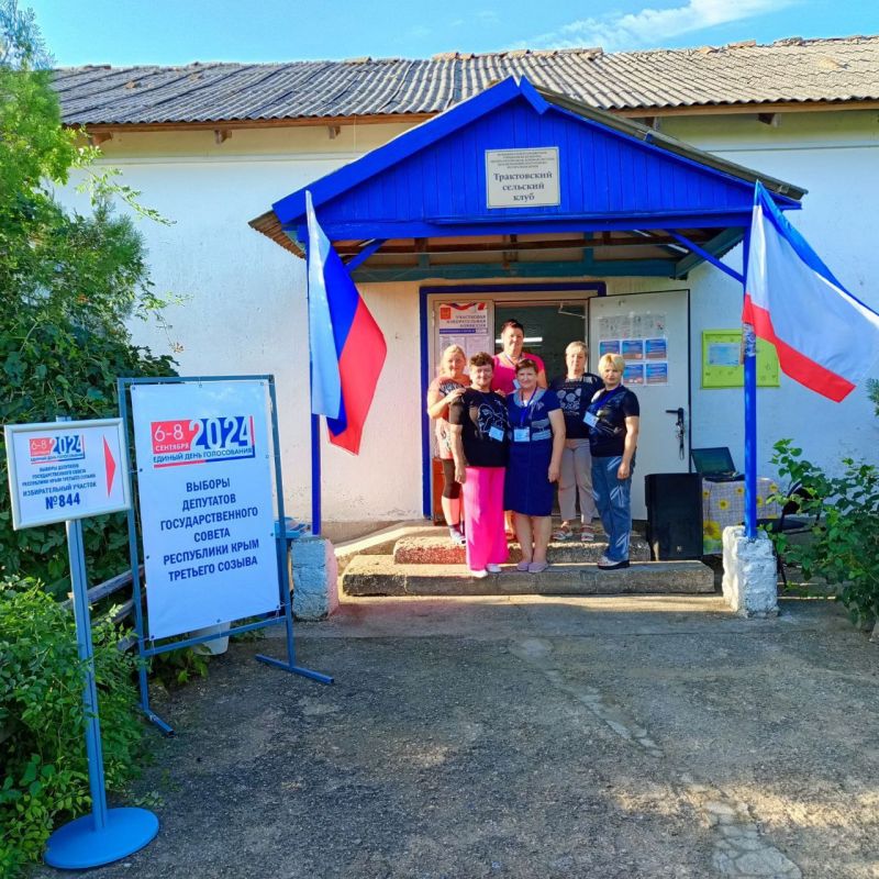 Крымчане продолжают принимать участие в выборах Крымчане продолжают принимать участие в выборах