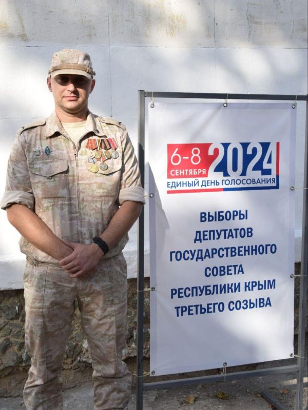 На избирательные участки в Крыму приходят и ветераны Великой Отечественной войны На избирательные участки в Крыму приходят и ветераны Великой Отечественной войны