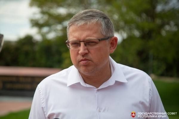 В Крыму почтили память жертв фашизма В Крыму почтили память жертв фашизма