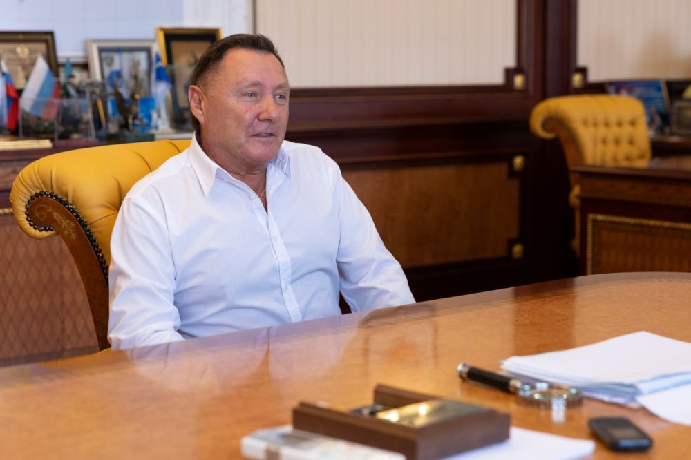 Сергей Аксёнов: Продолжаем работу со всеми политическими партиями, которые представлены в нашем регионе Сергей Аксёнов: Продолжаем работу со всеми политическими партиями, которые представлены в нашем регионе