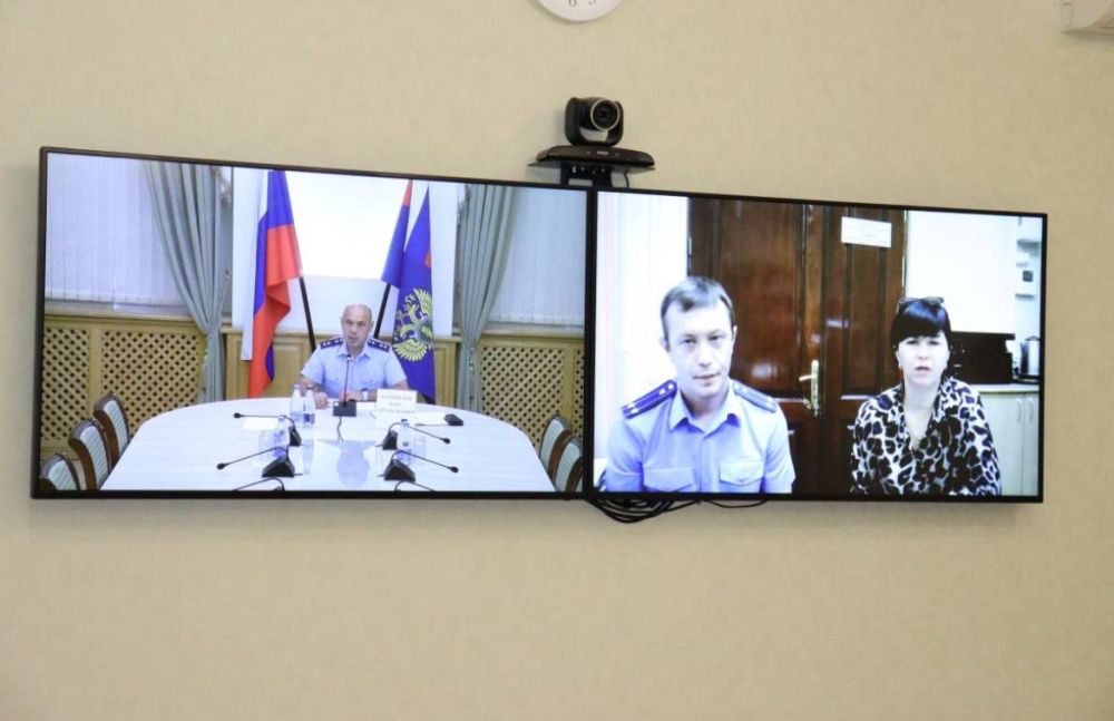 Прокурор Республики Крым Олег Камшилов провел прием граждан Прокурор Республики Крым Олег Камшилов провел прием граждан