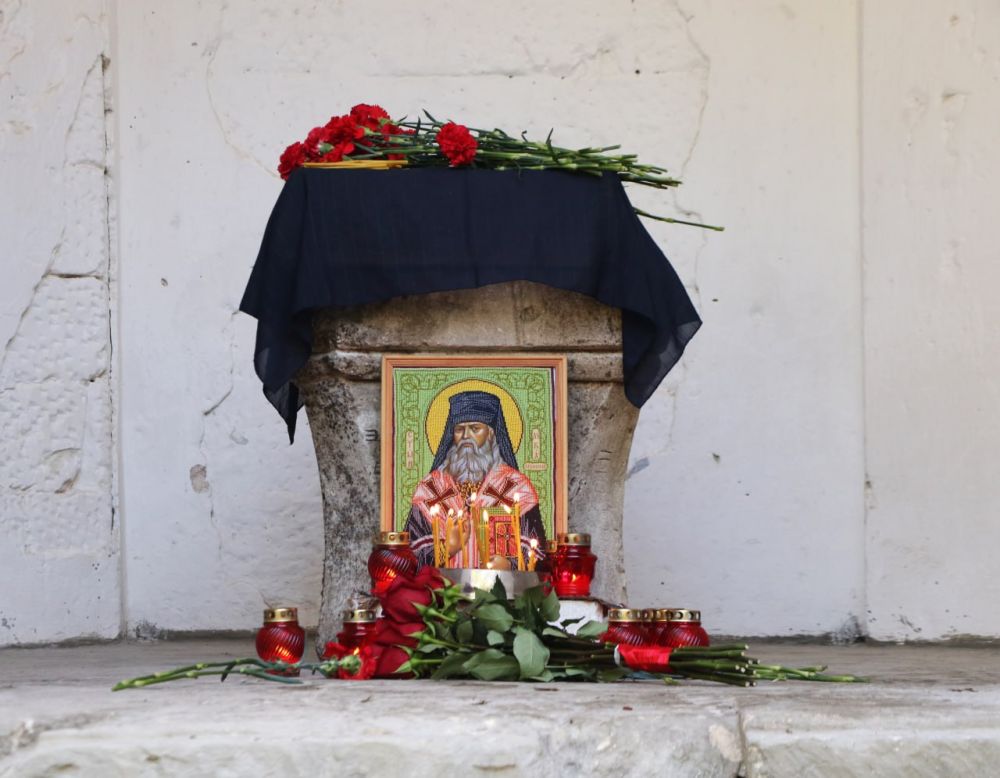 Ольга Урайкина: Сегодня в рамках мероприятий, приуроченных ко Дню памяти русских воинов, павших в годы Крымской войны 1853-1856 гг. на территории Русской слободки в старой части Бахчисарая состоялось возложение Ольга Урайкина: Сегодня в рамках мероприятий, приуроченных ко Дню памяти русских воинов, павших в годы Крымской войны 1853-1856 гг. на территории Русской слободки в старой части Бахчисарая состоялось возложение