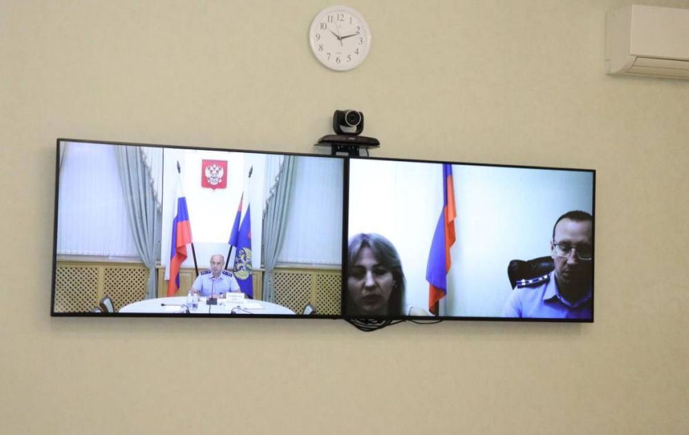 Прокурор Республики Крым Олег Камшилов провел прием граждан Прокурор Республики Крым Олег Камшилов провел прием граждан