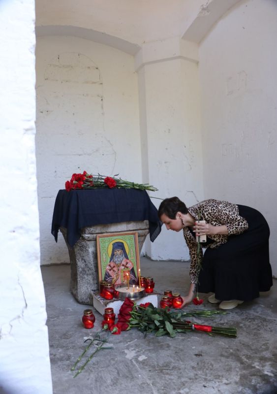 Ольга Урайкина: Сегодня в рамках мероприятий, приуроченных ко Дню памяти русских воинов, павших в годы Крымской войны 1853-1856 гг. на территории Русской слободки в старой части Бахчисарая состоялось возложение Ольга Урайкина: Сегодня в рамках мероприятий, приуроченных ко Дню памяти русских воинов, павших в годы Крымской войны 1853-1856 гг. на территории Русской слободки в старой части Бахчисарая состоялось возложение