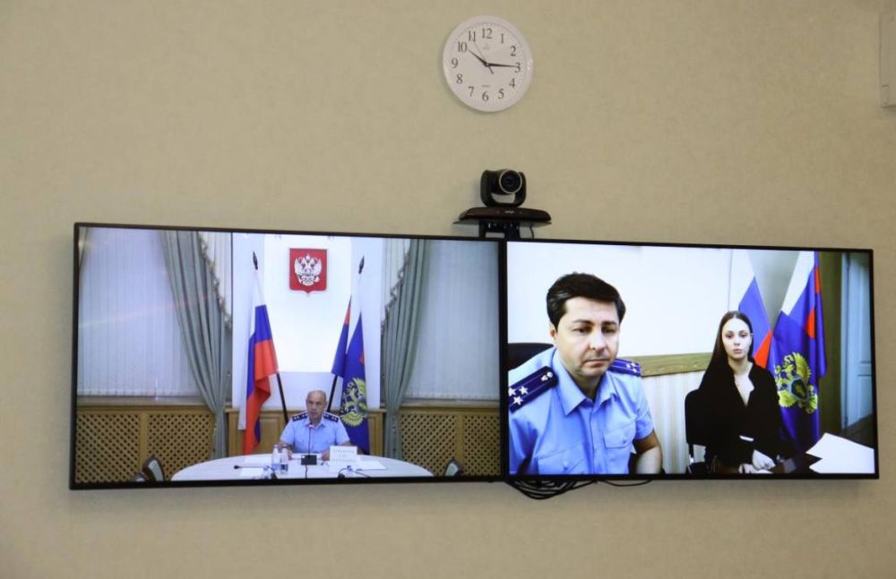 Прокурор Республики Крым Олег Камшилов провел прием граждан Прокурор Республики Крым Олег Камшилов провел прием граждан