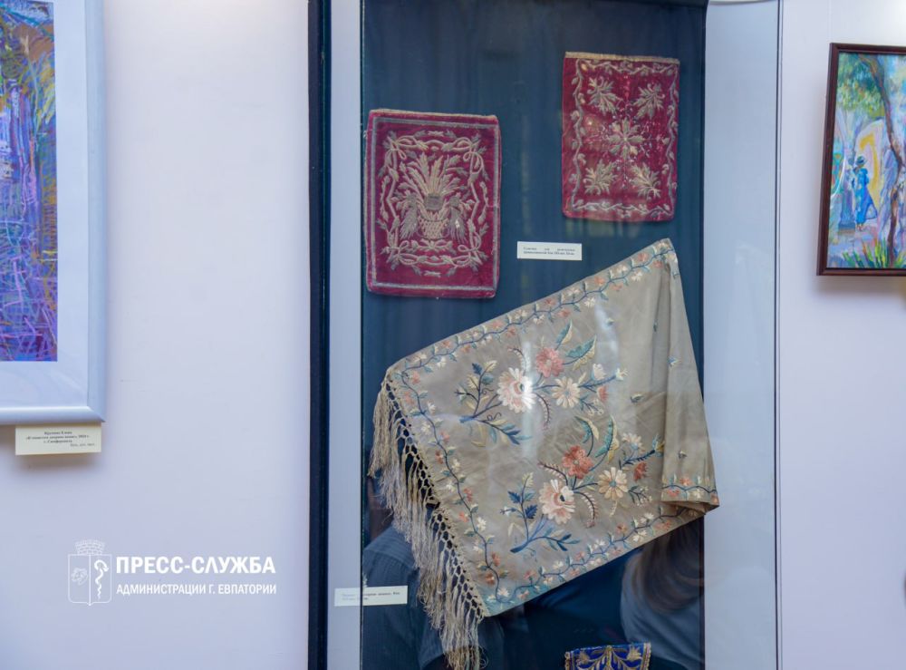 В Евпатории проходит конференция о культурном и религиозном наследии караимов В Евпатории проходит конференция о культурном и религиозном наследии караимов