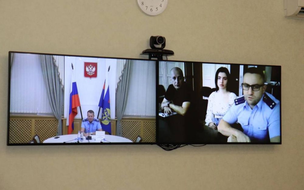 Первый заместитель прокурора Республики Крым Павел Смагоринский провел тематический личный прием граждан Первый заместитель прокурора Республики Крым Павел Смагоринский провел тематический личный прием граждан