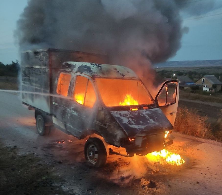 Огонь на колесах: пожарные ГКУ РК "Пожарная охрана Республики Крым" ликвидировали возгорания 2-х автомобилей Огонь на колесах: пожарные ГКУ РК "Пожарная охрана Республики Крым" ликвидировали возгорания 2-х автомобилей