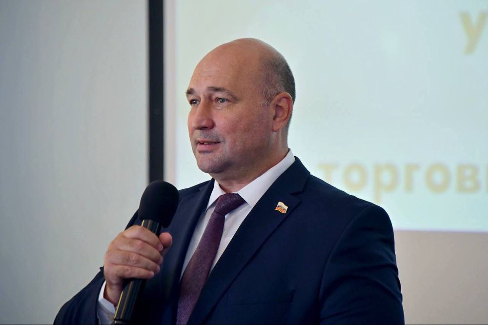Владимир Немцев: Сегодня поздравил коллектив ГУП «Управляющая компания оптово-розничных, торговых комплексов Севастополя» с 10-летним юбилеем Владимир Немцев: Сегодня поздравил коллектив ГУП «Управляющая компания оптово-розничных, торговых комплексов Севастополя» с 10-летним юбилеем