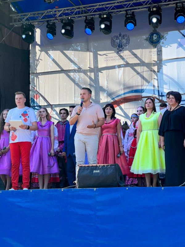 Алексей Зинченко: Был рад поздравить Кировский район с праздником и крупной датой