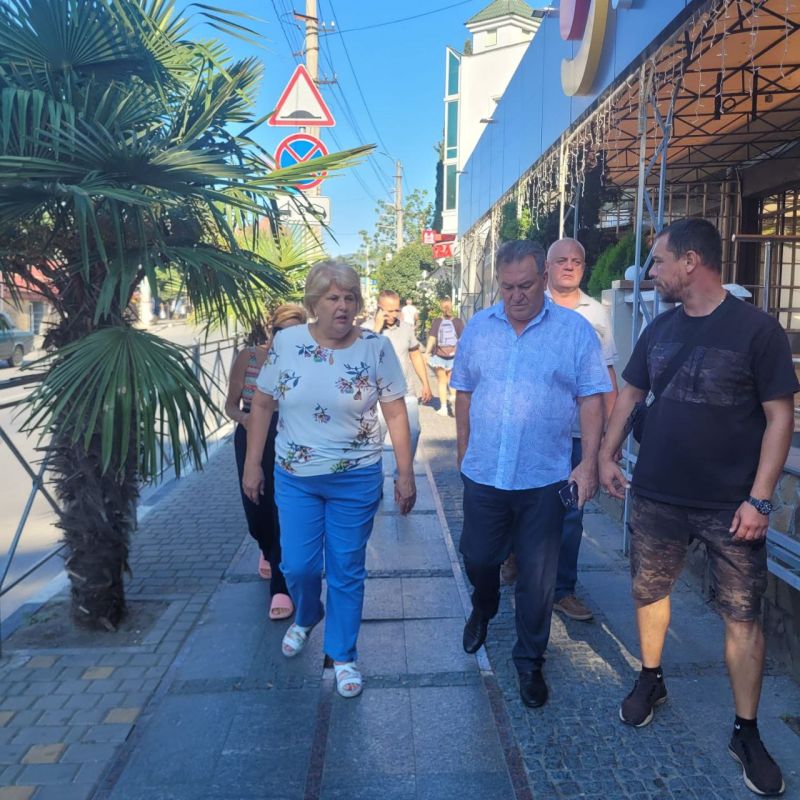 Галина Огнёва: Начала субботнее утро с проверки санитарного состояния города Галина Огнёва: Начала субботнее утро с проверки санитарного состояния города