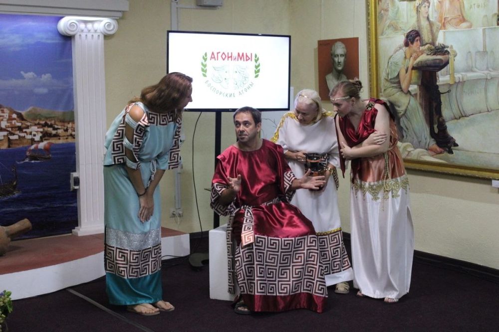 В Картинной галерее сегодня горячо дискутировали о проблемах насущных В Картинной галерее сегодня горячо дискутировали о проблемах насущных