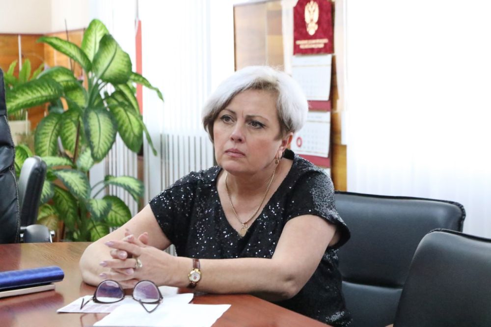 Ольга Урайкина: Сегодня на прием граждан ко мне обратилась жительница Верхнего городка с. Песчаное с вопросом ремонта дороги, установки освещения и работы общественного транспорта Ольга Урайкина: Сегодня на прием граждан ко мне обратилась жительница Верхнего городка с. Песчаное с вопросом ремонта дороги, установки освещения и работы общественного транспорта