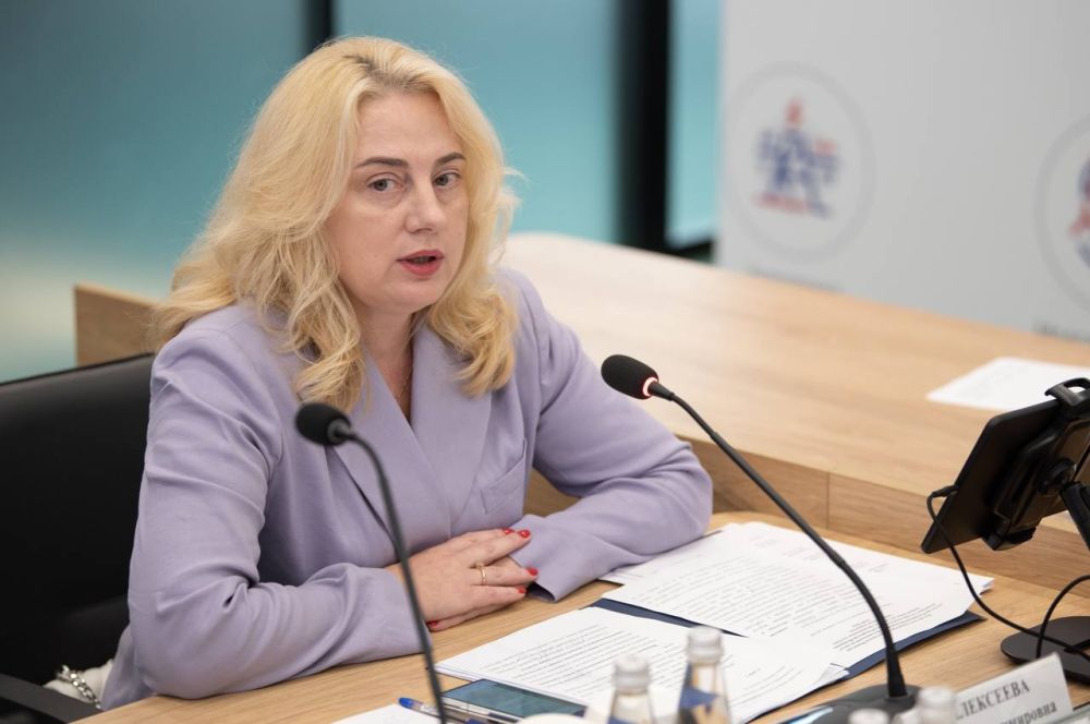 Михаил Развожаев: Сегодня провел первое заседание комиссии Государственного Совета Российской Федерации по направлению «Культура и традиционные духовно-нравственные ценности» Михаил Развожаев: Сегодня провел первое заседание комиссии Государственного Совета Российской Федерации по направлению «Культура и традиционные духовно-нравственные ценности»