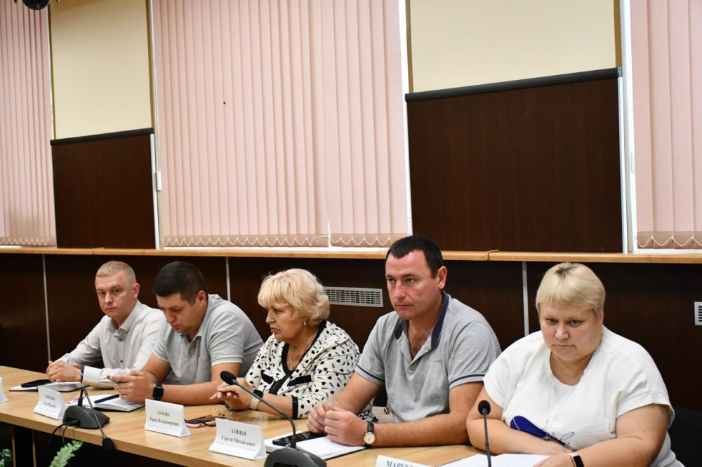 Василий Грабован провёл расширенное аппаратное совещание Василий Грабован провёл расширенное аппаратное совещание