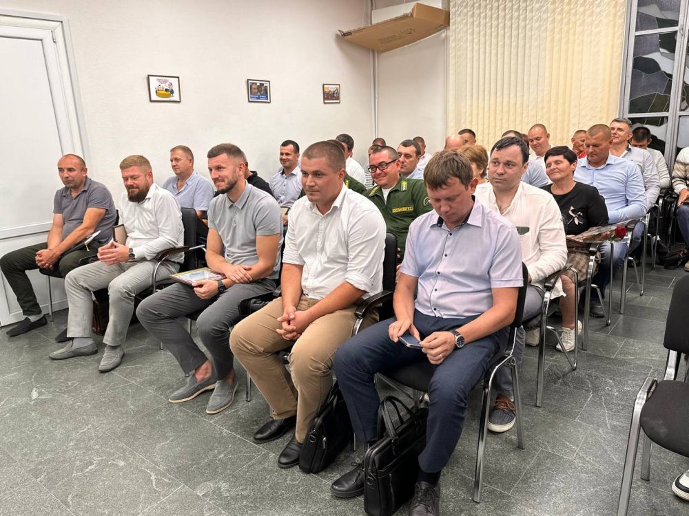 Министр экологии и природных ресурсов Республики Крым Ольга Славгородская наградила сотрудников Минприроды Крыма и подведомственных организаций в рамках празднования Дня работника леса Министр экологии и природных ресурсов Республики Крым Ольга Славгородская наградила сотрудников Минприроды Крыма и подведомственных организаций в рамках празднования Дня работника леса