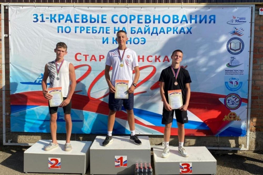 Крымчане заняли призовые места на краевых соревнованиях по гребле на байдарках и каноэ Крымчане заняли призовые места на краевых соревнованиях по гребле на байдарках и каноэ