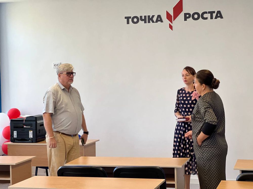 Игорь Ивин: Начало нового учебного года в школах нашего города ознаменовалось открытием центров образования естественно-научной и технологической направленности «Точка роста» Игорь Ивин: Начало нового учебного года в школах нашего города ознаменовалось открытием центров образования естественно-научной и технологической направленности «Точка роста»