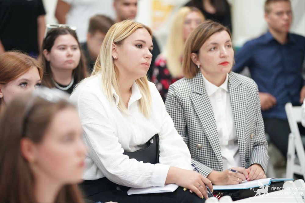 ВСЁ ДЛЯ СТУДЕНЧЕСТВА. В Ресурсном центре поддержки добровольчества стартовало всекрымское совещание для представителей среднего профессионального образования. На протяжении двух дней будем обсуждать реализацию молодежной политики в учреждениях СПО ВСЁ ДЛЯ СТУДЕНЧЕСТВА. В Ресурсном центре поддержки добровольчества стартовало всекрымское совещание для представителей среднего профессионального образования. На протяжении двух дней будем обсуждать реализацию молодежной политики в учреждениях СПО