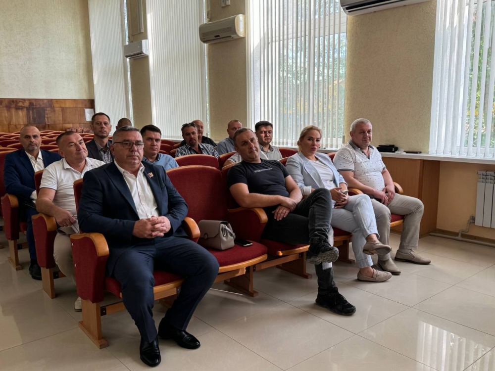 В сельских поселениях Черноморского района проходят первые заседания депутатов сельских советов третьего созыва В сельских поселениях Черноморского района проходят первые заседания депутатов сельских советов третьего созыва