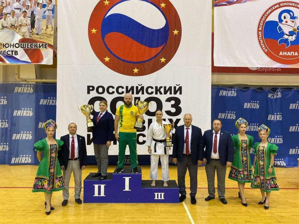 Симферопольская спортсменка завоевала золото на Всероссийских юношеских Играх боевых искусств Симферопольская спортсменка завоевала золото на Всероссийских юношеских Играх боевых искусств