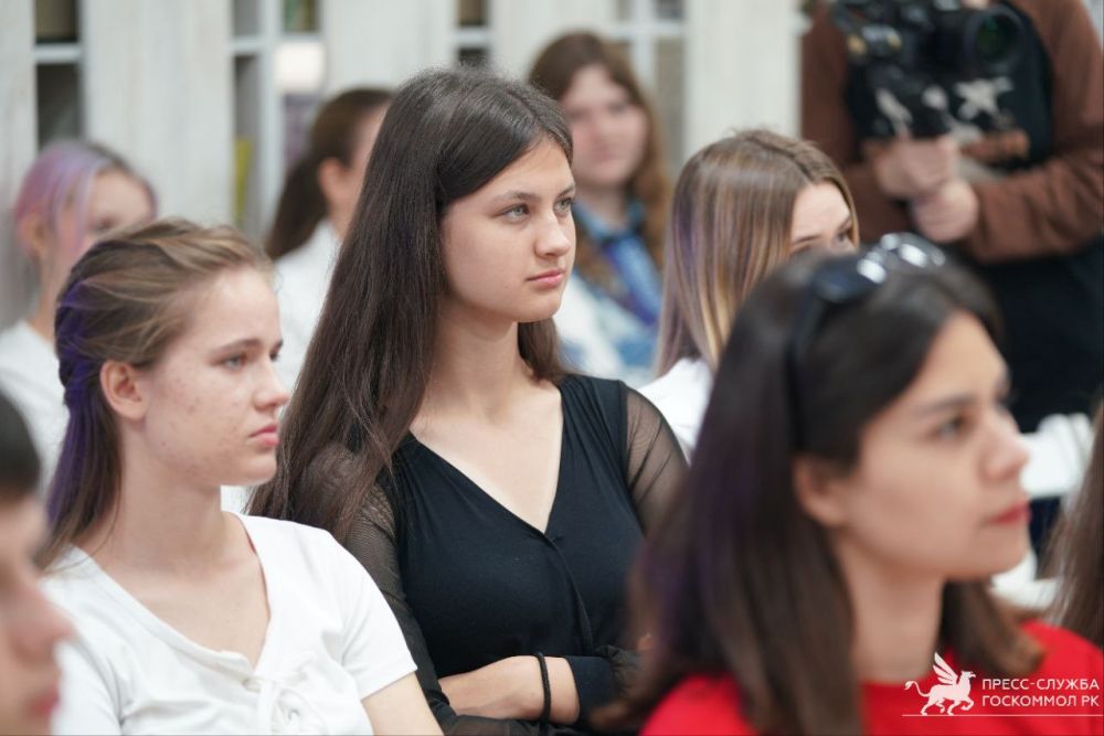 ВСЁ ДЛЯ СТУДЕНЧЕСТВА. В Ресурсном центре поддержки добровольчества стартовало всекрымское совещание для представителей среднего профессионального образования. На протяжении двух дней будем обсуждать реализацию молодежной политики в учреждениях СПО ВСЁ ДЛЯ СТУДЕНЧЕСТВА. В Ресурсном центре поддержки добровольчества стартовало всекрымское совещание для представителей среднего профессионального образования. На протяжении двух дней будем обсуждать реализацию молодежной политики в учреждениях СПО