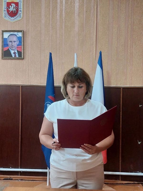 Ольга Урайкина: В поселениях Бахчисарайского района состоялись первые сессии третьего созыва, на которых избрали председателей поселений и депутатов, делегированных в Бахчисарайский районный совет Ольга Урайкина: В поселениях Бахчисарайского района состоялись первые сессии третьего созыва, на которых избрали председателей поселений и депутатов, делегированных в Бахчисарайский районный совет