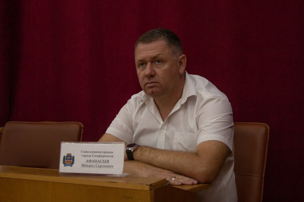 Сегодня состоялась вторая внеочередная сессия Симферопольского городского совета III созыва под руководством главы муниципального образования городской округ Симферополь Республики Крым – председателя Симферопольского городского совета Виктора Агеева Сегодня состоялась вторая внеочередная сессия Симферопольского городского совета III созыва под руководством главы муниципального образования городской округ Симферополь Республики Крым – председателя Симферопольского городского совета Виктора Агеева