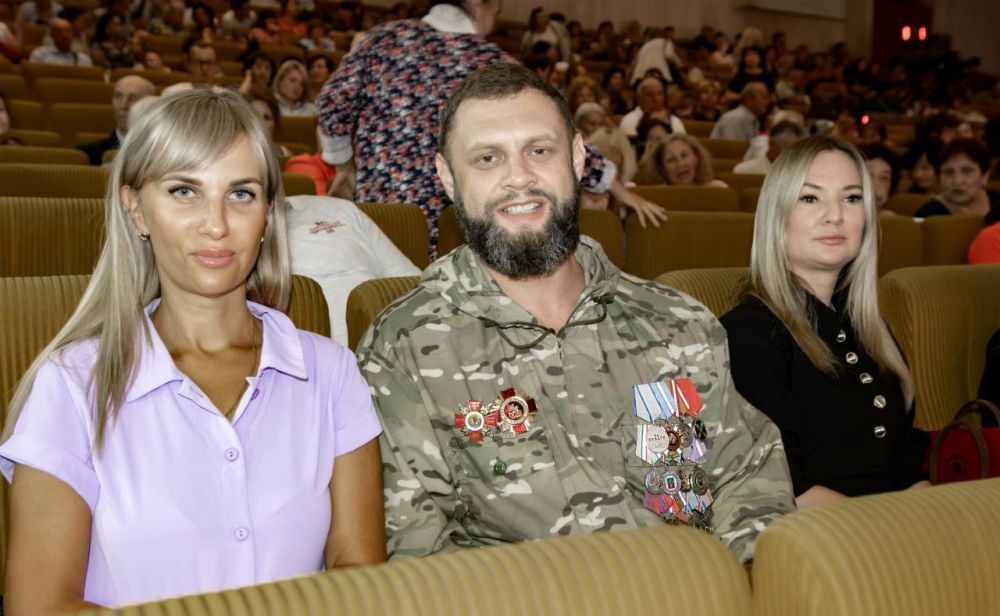 В Симферополе отметили крымскотатарский национальный праздник Дервиза В Симферополе отметили крымскотатарский национальный праздник Дервиза