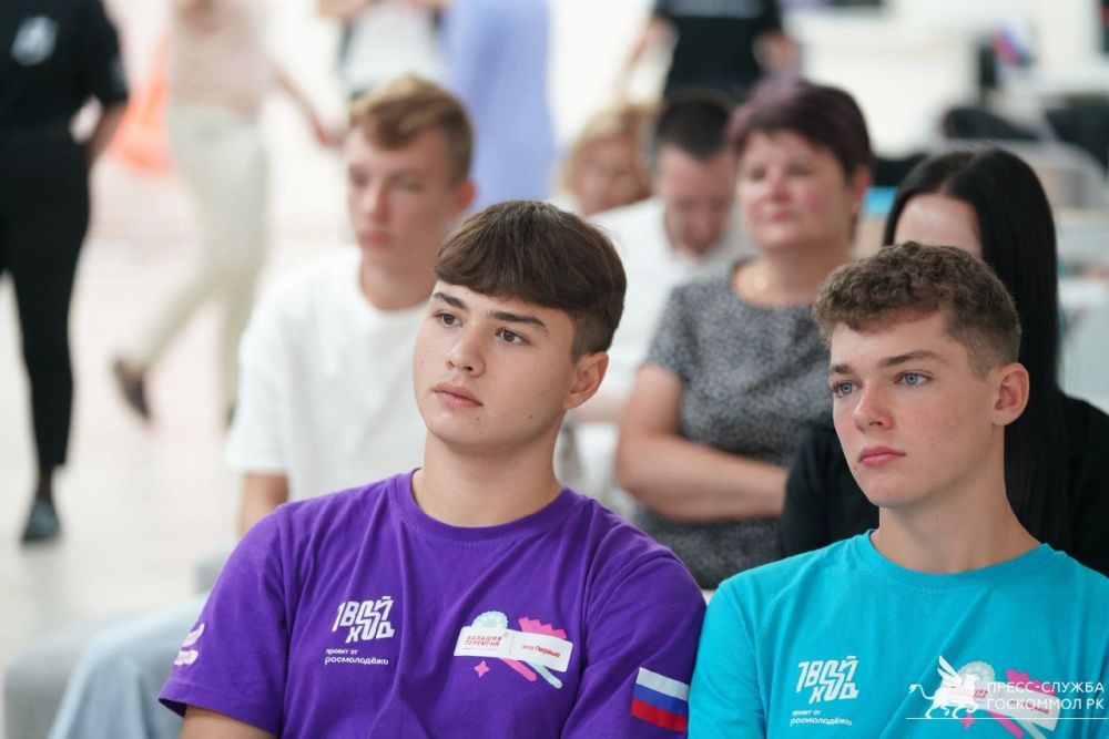 ВСЁ В РУКАХ МОЛОДЕЖИ. В Ресурсном центре поддержки добровольчества прошел второй день совещания для представителей учреждений среднего профессионального образования ВСЁ В РУКАХ МОЛОДЕЖИ. В Ресурсном центре поддержки добровольчества прошел второй день совещания для представителей учреждений среднего профессионального образования