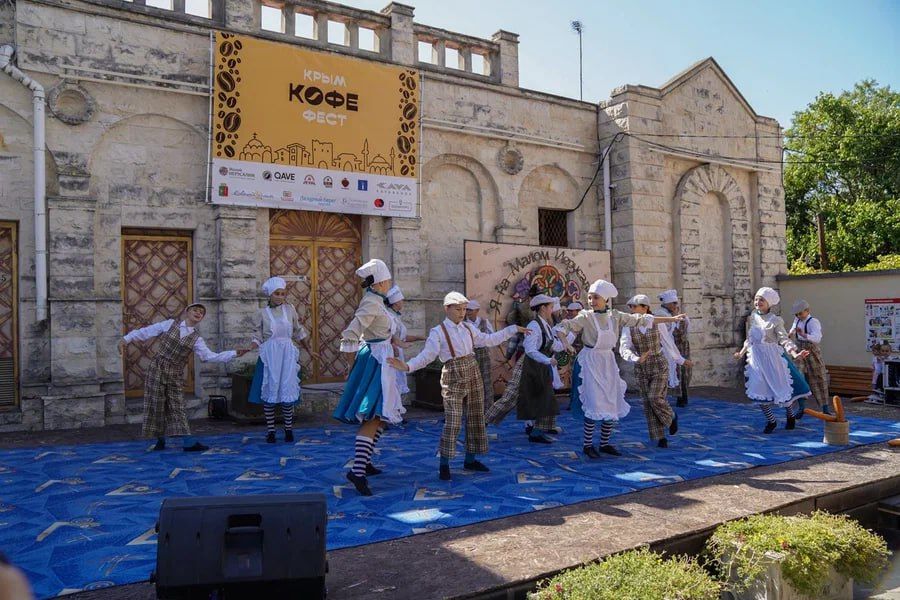 В Евпатории прошел «Крым КОФЕ фест» В Евпатории прошел «Крым КОФЕ фест»