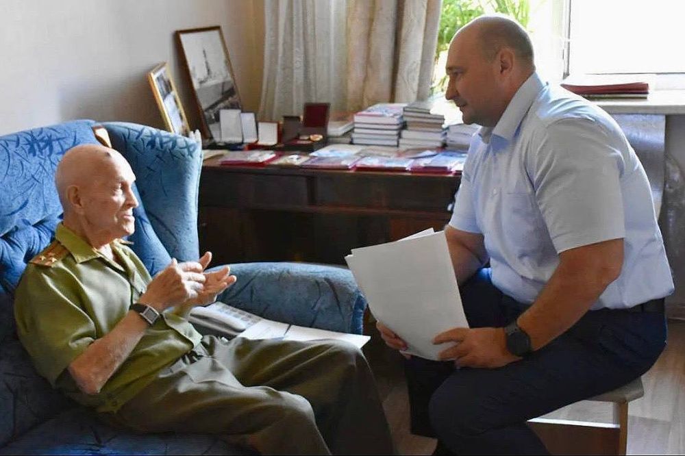 Владимир Немцев: Сегодня 96 лет исполнилось заместителю председателя СРО ОООВ «Российский Союз Ветеранов», члену Союза журналистов России и полковнику в отставке Константину Петровичу Кржеминскому Владимир Немцев: Сегодня 96 лет исполнилось заместителю председателя СРО ОООВ «Российский Союз Ветеранов», члену Союза журналистов России и полковнику в отставке Константину Петровичу Кржеминскому