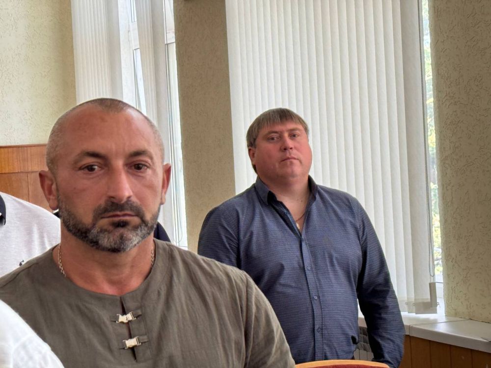 Александр Дудинов: Поздравляю своего друга и коллегу Алексея Васильевича Шипицына с избранием на должность главы муниципального образования Черноморский район - председателя Черноморского районного совета Александр Дудинов: Поздравляю своего друга и коллегу Алексея Васильевича Шипицына с избранием на должность главы муниципального образования Черноморский район - председателя Черноморского районного совета