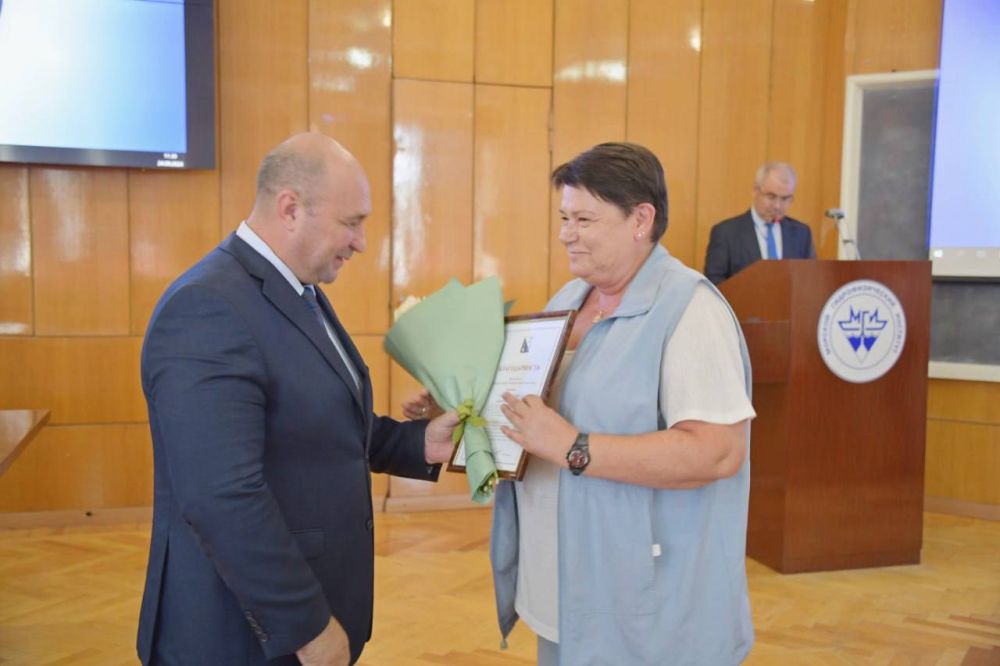 Владимир Немцев: Принял участие в VIII Всероссийской научной конференции «Моря России: современные методы исследования и их практические применения», проходящей в Морском гидрофизическом институте Владимир Немцев: Принял участие в VIII Всероссийской научной конференции «Моря России: современные методы исследования и их практические применения», проходящей в Морском гидрофизическом институте