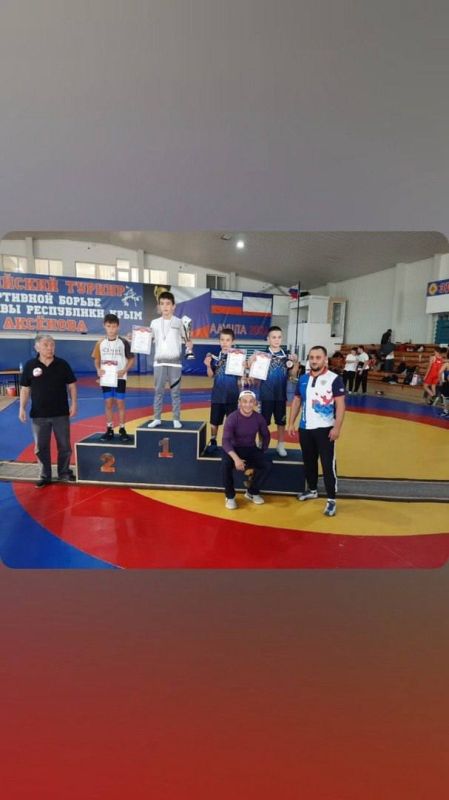 В Первенстве Республики Крым по спортивной борьбе (вольной борьбе) среди мальчиков до 14 лет (2011-2013 годов рождения) принимали также учащиеся МБОУ ДО «ДЮСШ» Белогорского района, отделение вольная борьба В Первенстве Республики Крым по спортивной борьбе (вольной борьбе) среди мальчиков до 14 лет (2011-2013 годов рождения) принимали также учащиеся МБОУ ДО «ДЮСШ» Белогорского района, отделение вольная борьба