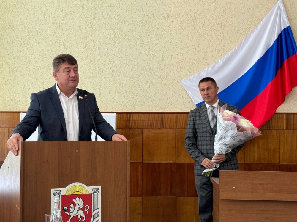 Александр Дудинов: Поздравляю своего друга и коллегу Алексея Васильевича Шипицына с избранием на должность главы муниципального образования Черноморский район - председателя Черноморского районного совета Александр Дудинов: Поздравляю своего друга и коллегу Алексея Васильевича Шипицына с избранием на должность главы муниципального образования Черноморский район - председателя Черноморского районного совета
