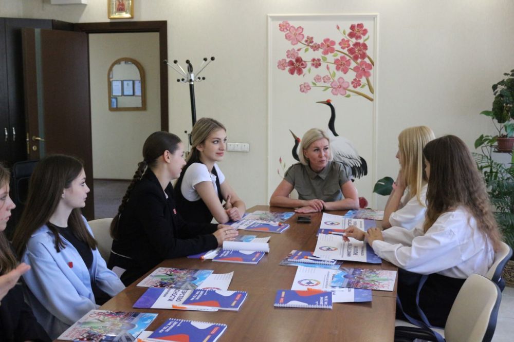 Директор Дворца детского и юношеского творчества Паутова В.А Директор Дворца детского и юношеского творчества Паутова В.А