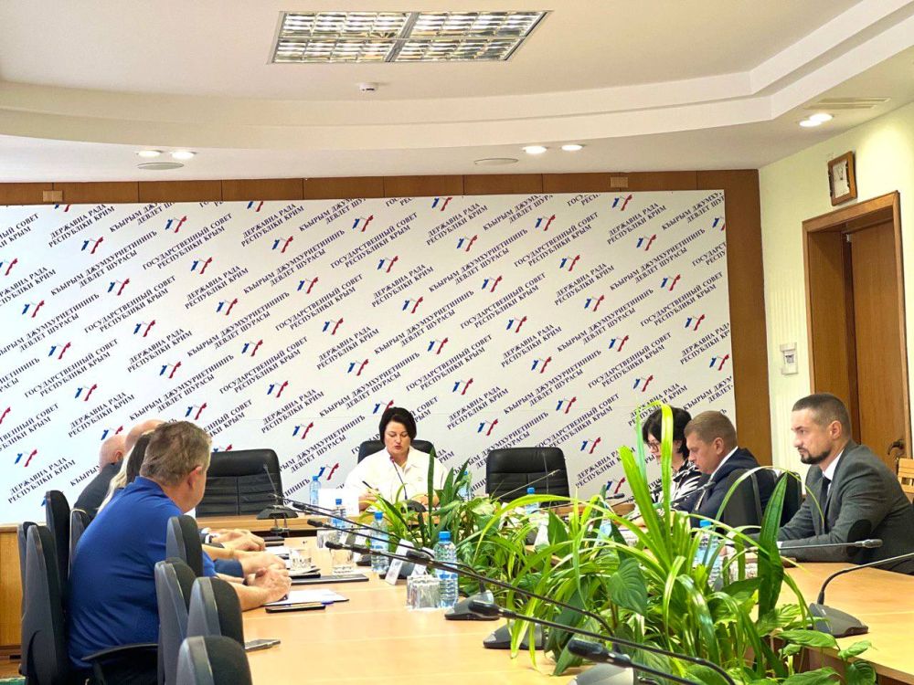 Анастасия Гридчина: Сегодня приняла участие в первом заседании комитета Государственного Совета Республики Крым по транспорту, жилищно-коммунальному и дорожному хозяйству Анастасия Гридчина: Сегодня приняла участие в первом заседании комитета Государственного Совета Республики Крым по транспорту, жилищно-коммунальному и дорожному хозяйству