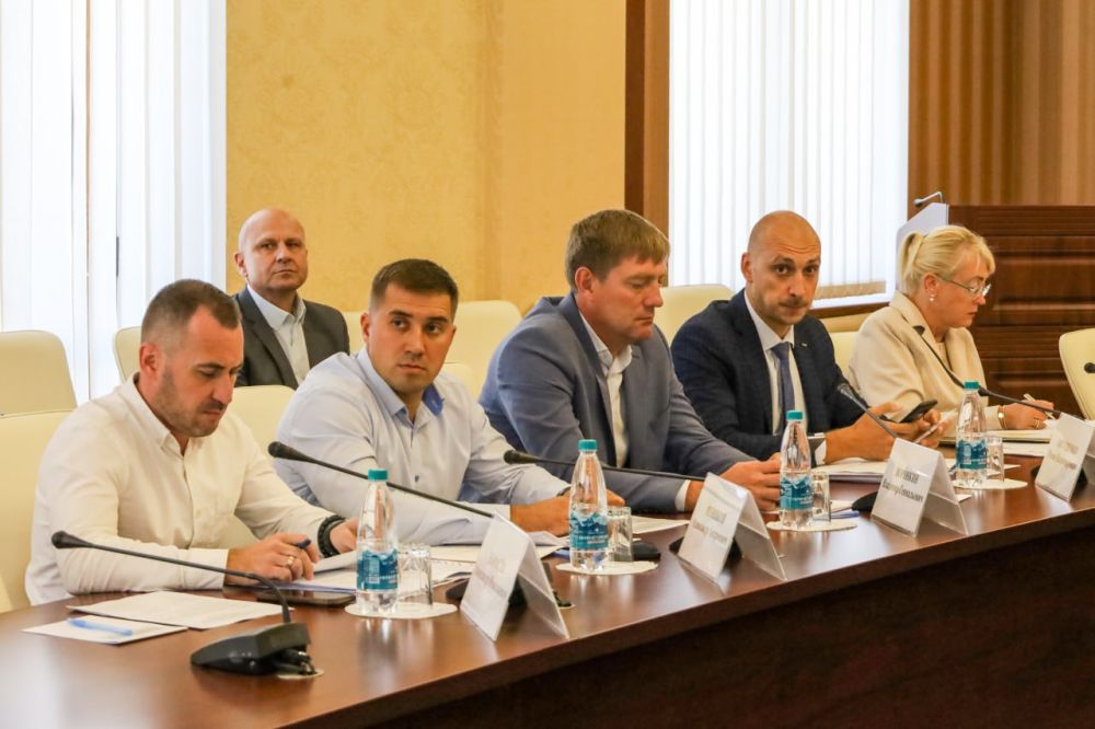 Юрий Гоцанюк: На совещании под руководством Марата Шакирзяновича Хуснуллина, Заместителя Председателя Правительства... Юрий Гоцанюк: На совещании под руководством Марата Шакирзяновича Хуснуллина, Заместителя Председателя Правительства...
