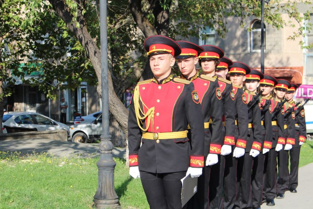 В Бахчисарайском районе состоялось торжественное открытие Почетного караула Вахты памяти поколений - «Пост № 1» В Бахчисарайском районе состоялось торжественное открытие Почетного караула Вахты памяти поколений - «Пост № 1»