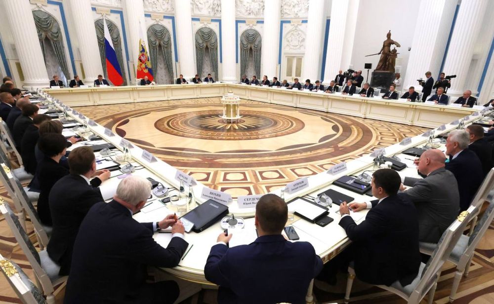 Михаил Развожаев: В Москве сегодня принял участие в расширенном заседании Президиума Государственного Совета под председательством Президента Владимира Владимировича Путина Михаил Развожаев: В Москве сегодня принял участие в расширенном заседании Президиума Государственного Совета под председательством Президента Владимира Владимировича Путина